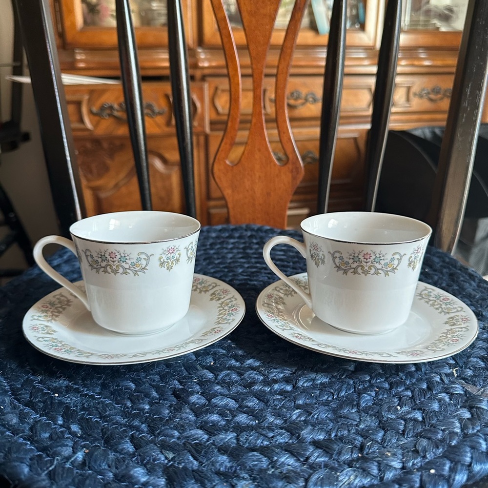 2 Tientsin Porcelain Tea Cups